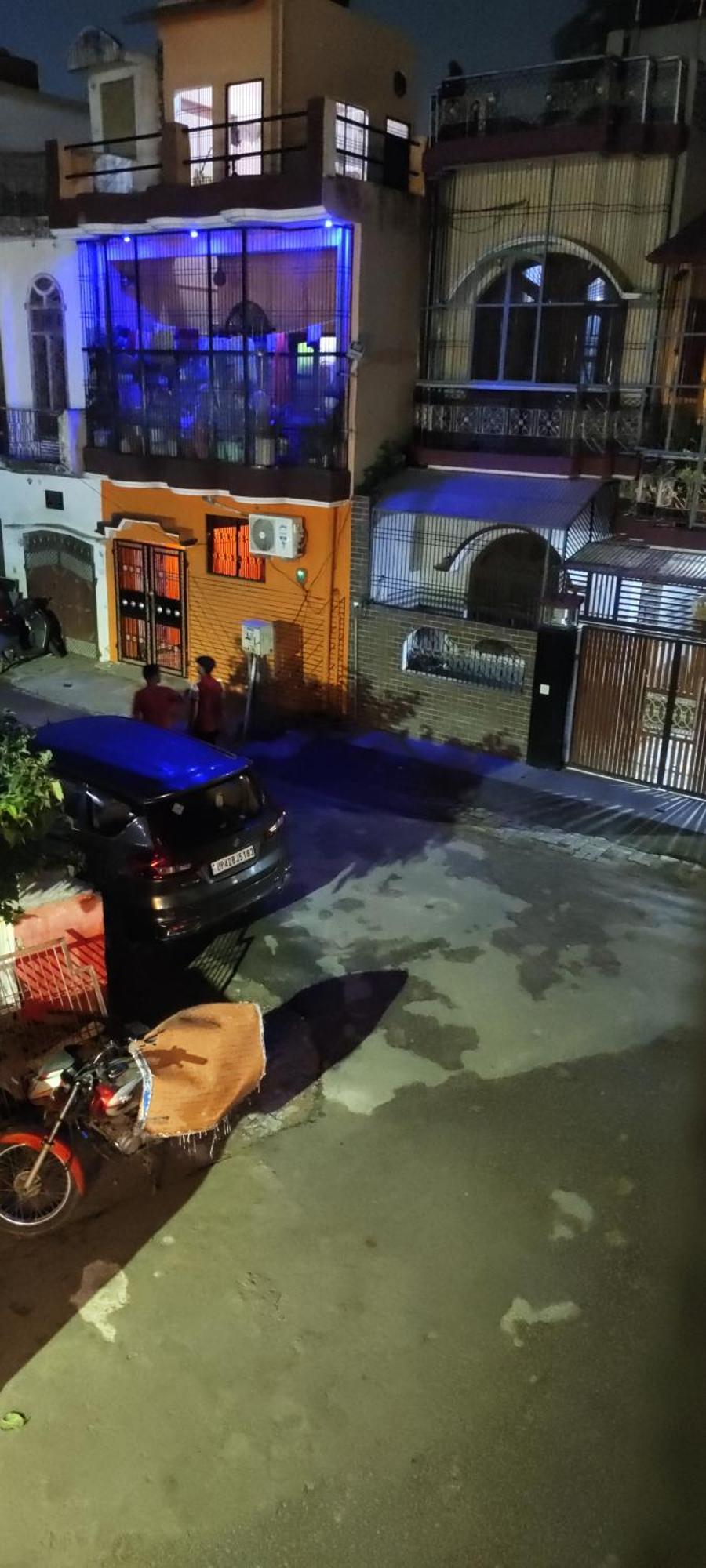 Hotel Raju Homestay Ayodhya 150 Meters From Shree Ram Janmbhoomi Temple 200 Meters From Ayodhya Dham Railway Station Экстерьер фото