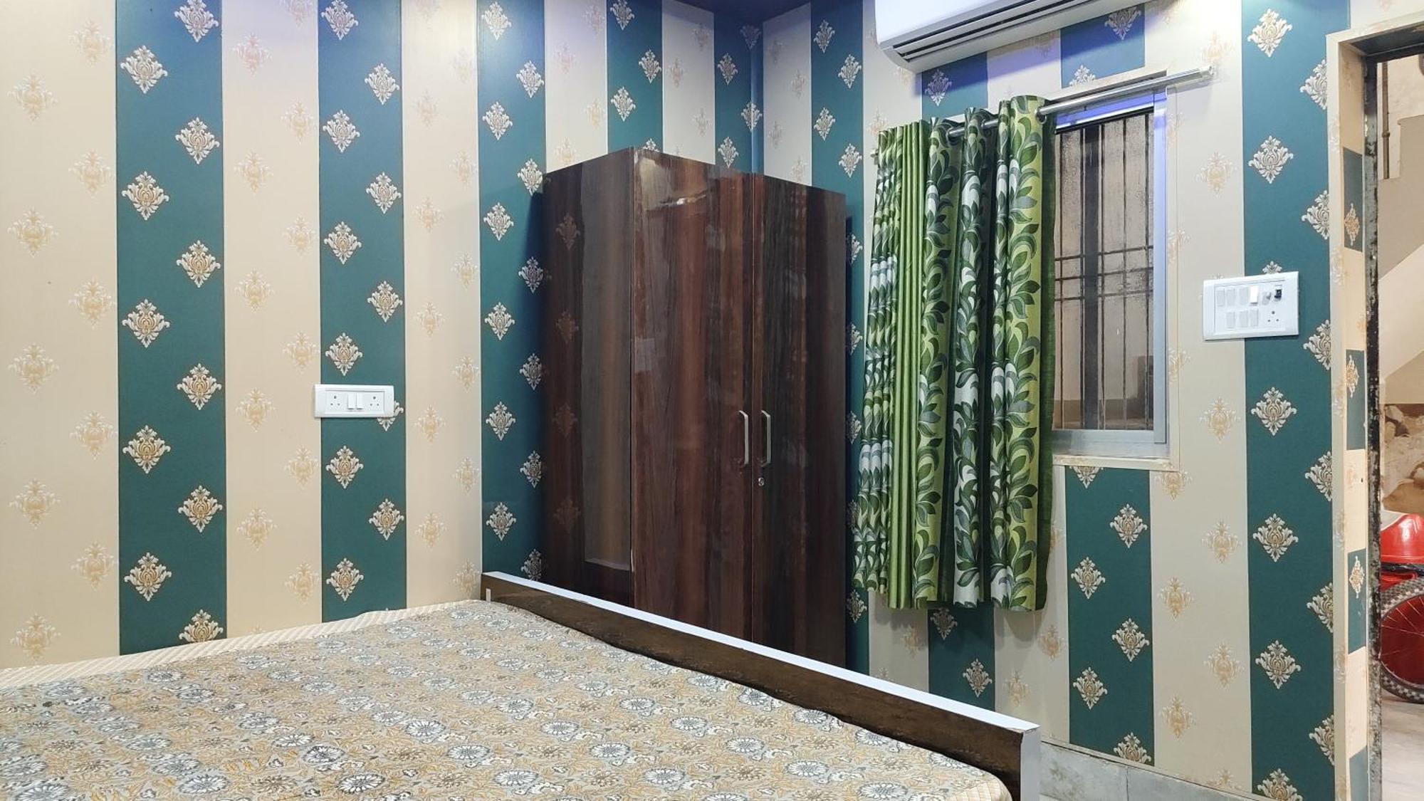 Hotel Raju Homestay Ayodhya 150 Meters From Shree Ram Janmbhoomi Temple 200 Meters From Ayodhya Dham Railway Station Экстерьер фото